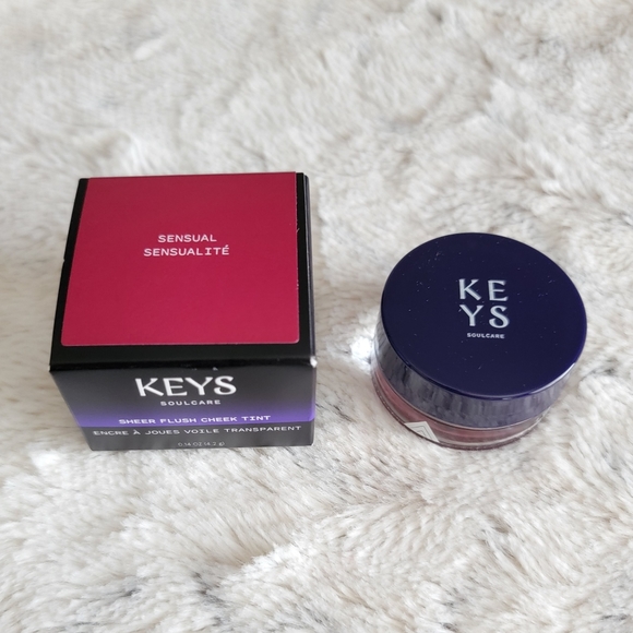 Keys SoulCare Sheer Flush Cheek Tint & Natural Flush Complexion Brush - Picture 3 of 14